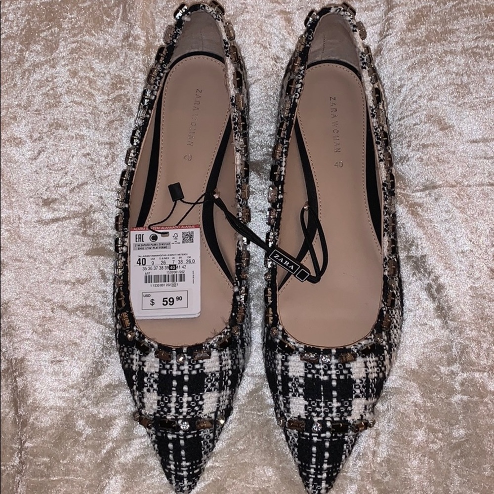 *NWT* Zara embellished plaid flats